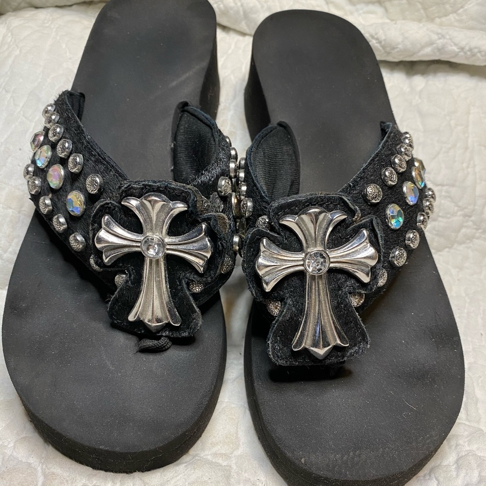 Black Cowhide flip flop sandals